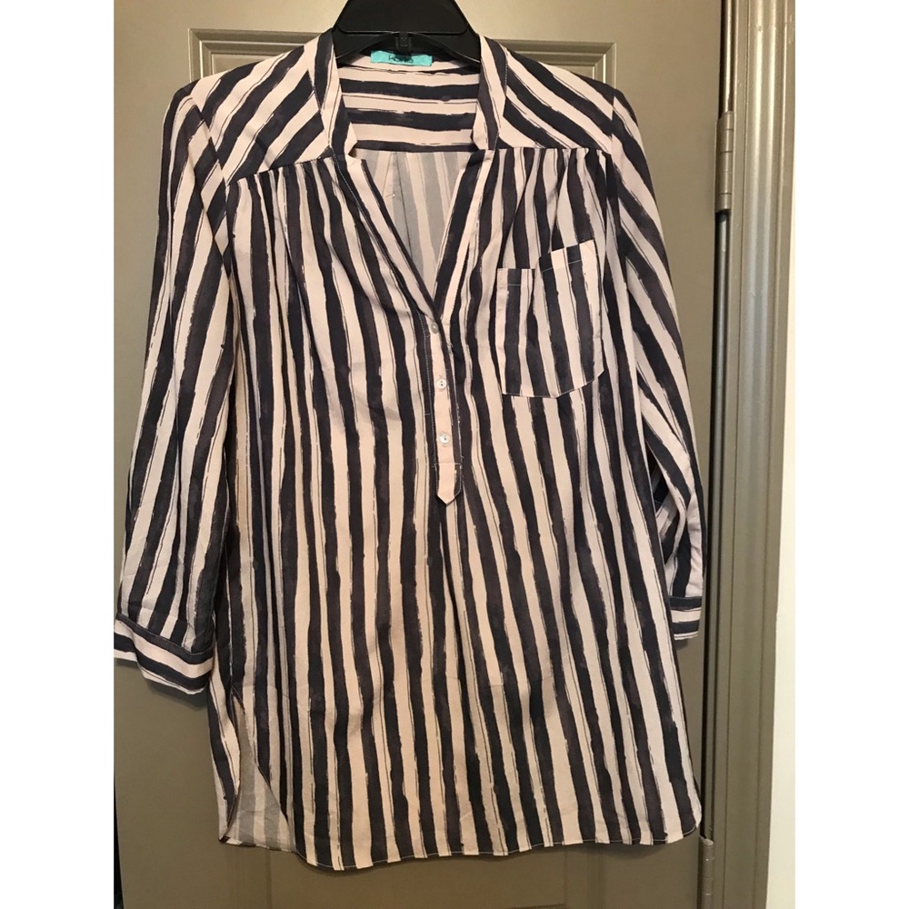 Karlie black and white oversized pullover top